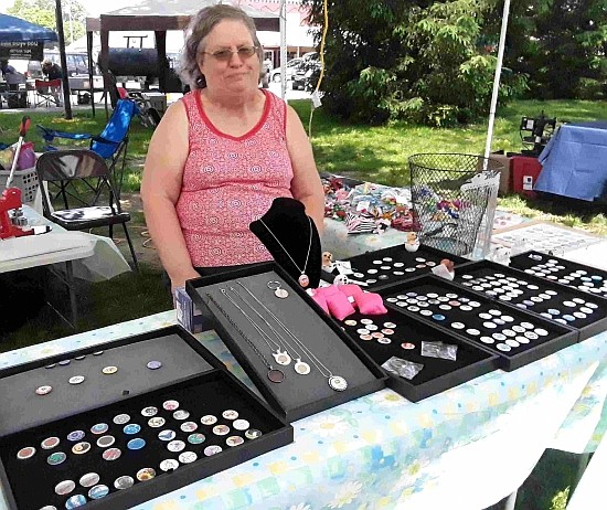 Scenes from the 2019 Smoke on the Square, held May 17-18 on the Hope Town Square, benefiting the Community Center of Hope. HSJ Online photo.