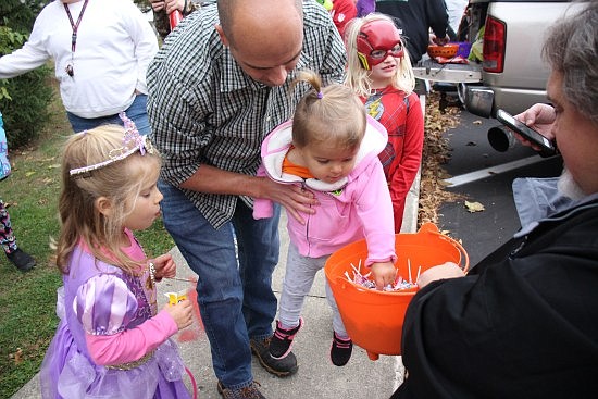 Scenes from the 2019 Goodies, Goblins and Ghost Stories on the Hope Town Square held on Friday, Oct. 25th. Photos by Trinity Whitted.